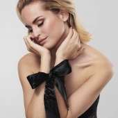 Черные ленты для связывания SILKY SENSUAL HANDCUFFS - Bijoux Indiscrets - купить с доставкой в Смоленске