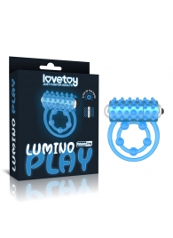 Голубое, светящееся в темноте виброкольцо Lumino Play Vibrating Penis Ring - Lovetoy - в Смоленске купить с доставкой
