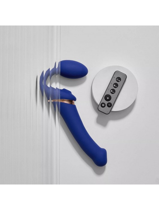 Синий безремневой страпон Multi Orgasm Bendable Strap-On size L с клиторальной стимуляцией - Strap-on-me - купить с доставкой в Смоленске